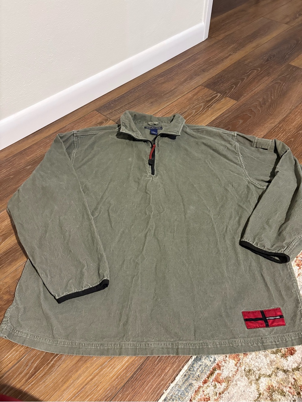 Structure Olive Green Corduroy-Collar quarter zip with red logo Large